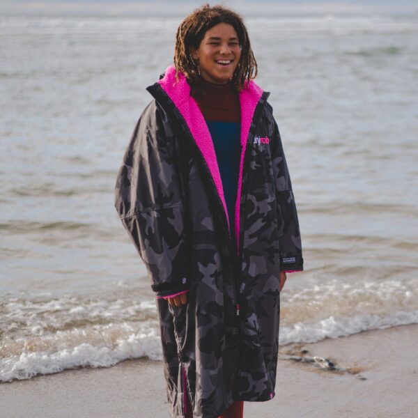 dryrobe Advance Long Sleeve Black Camo Pink