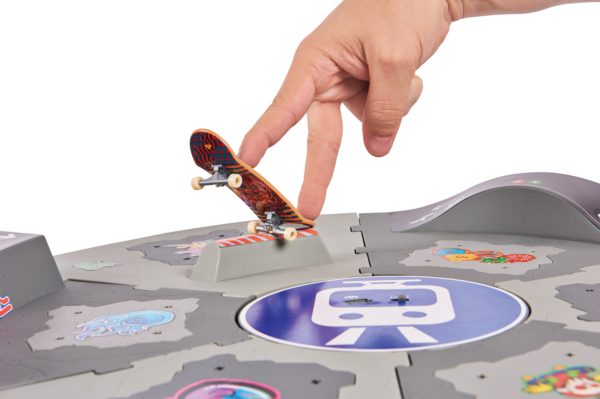 Tech Deck Shredline 360 Motorized Skate Park